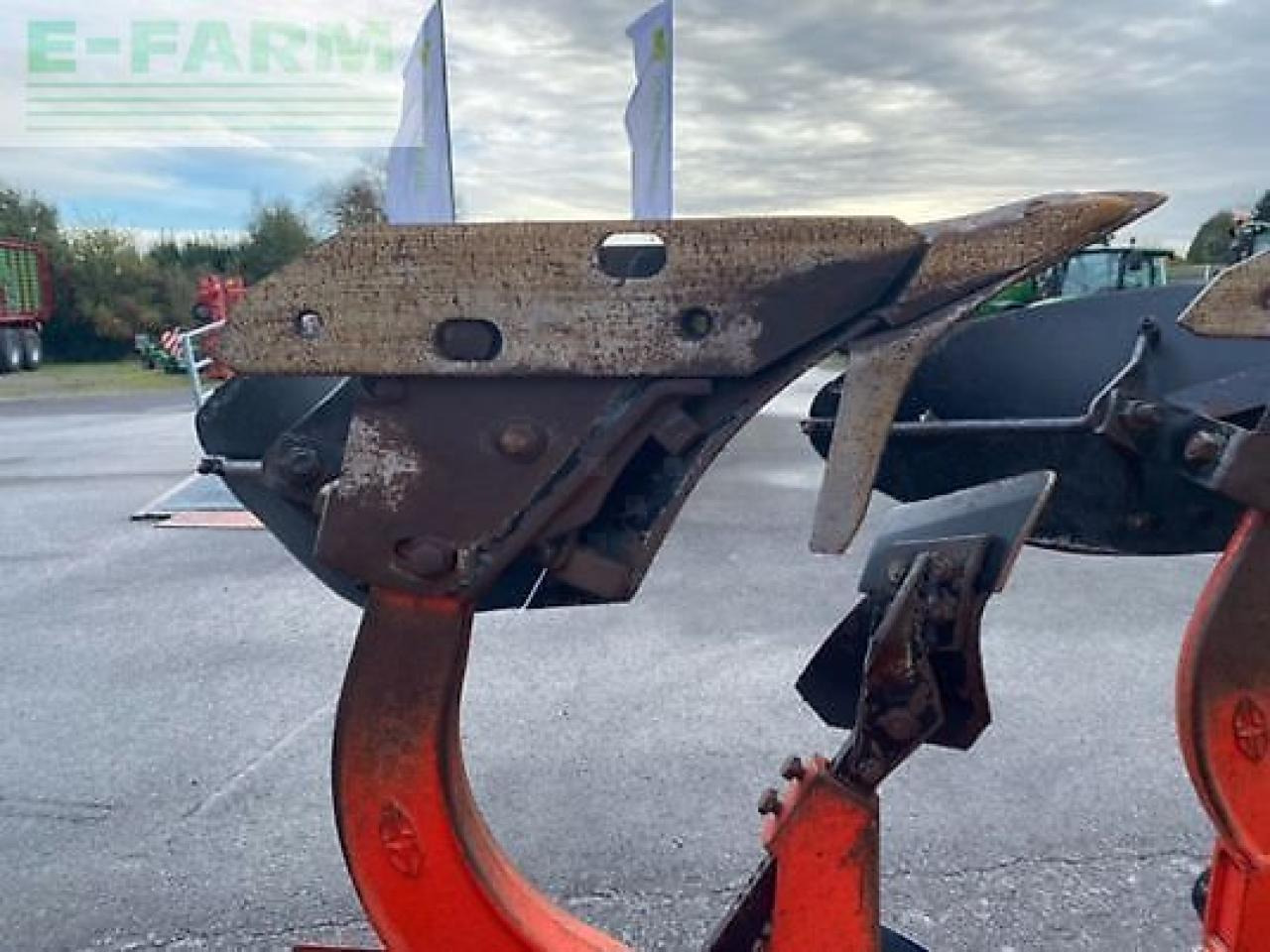 Gregoire Besson rwb7 - Bajak: gambar 5 Gregoire Besson rwb7 - Bajak: gambar 5