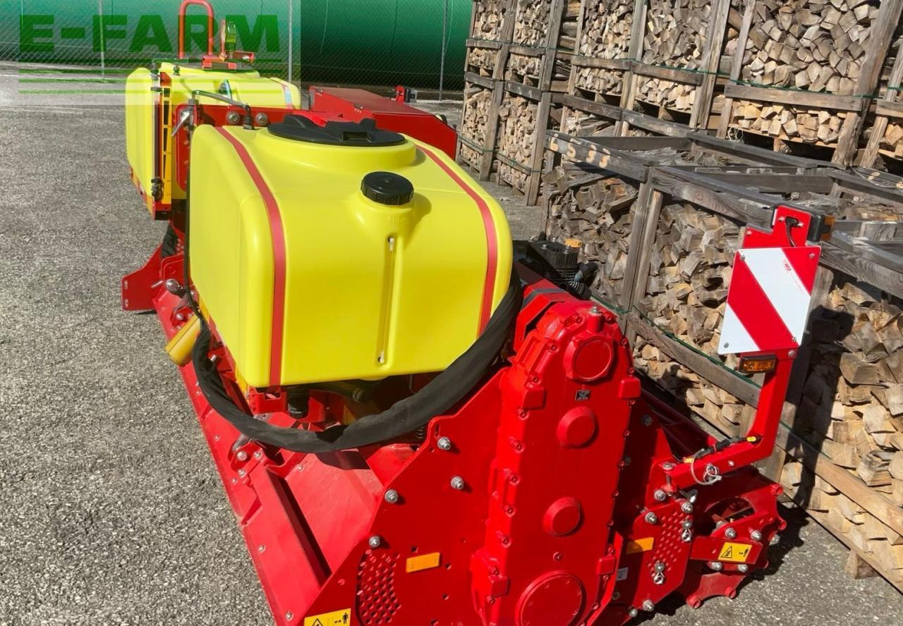 Grimme GR 300 mit TS 420 - Mesin pemanen kentang: gambar 2 Grimme GR 300 mit TS 420 - Mesin pemanen kentang: gambar 2