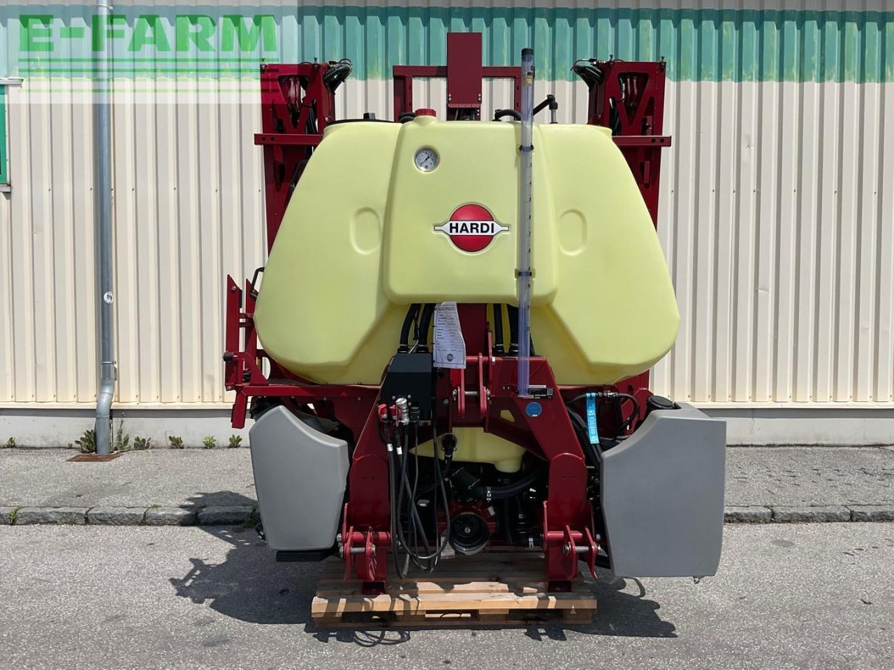 Hardi Mega 1200 - Penyemprot tertinggal: gambar 3 Hardi Mega 1200 - Penyemprot tertinggal: gambar 3