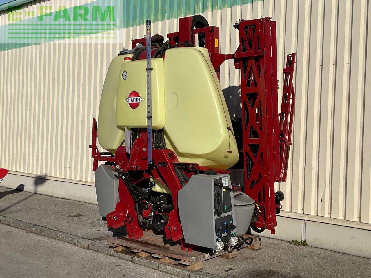 Hardi Mega 1500 - Penyemprot tertinggal: gambar 1 Hardi Mega 1500 - Penyemprot tertinggal: gambar 1