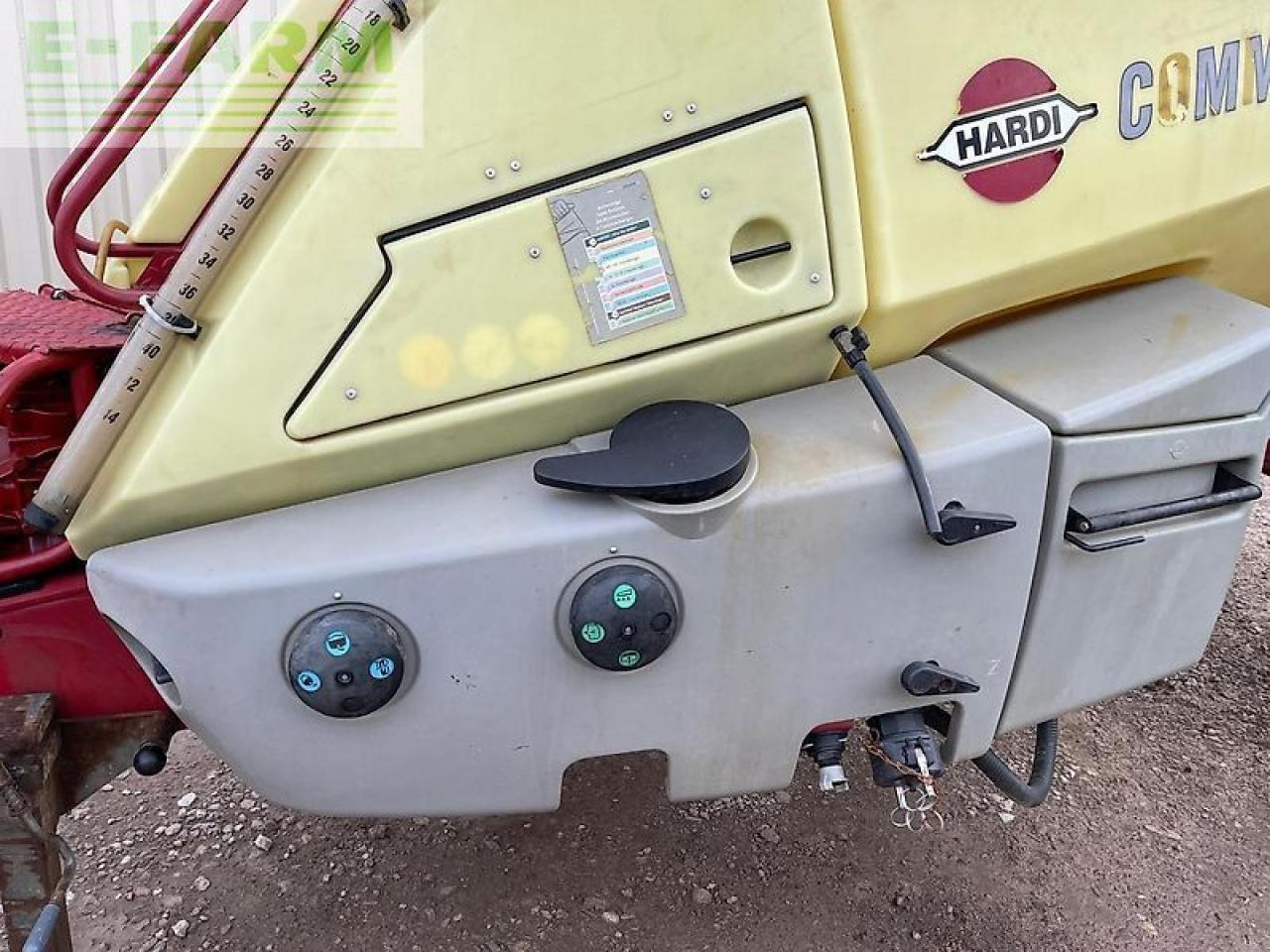 Hardi commander 4400 i 30m lp - Penyemprot tertinggal: gambar 3 Hardi commander 4400 i 30m lp - Penyemprot tertinggal: gambar 3