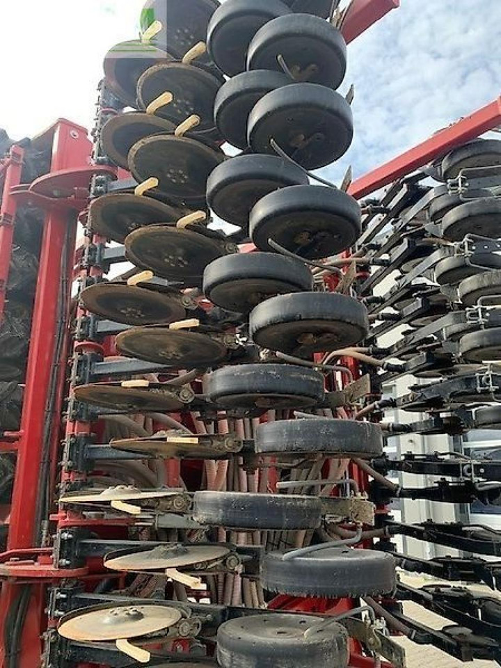 Horsch pronto 8 dc - Bor benih: gambar 5 Horsch pronto 8 dc - Bor benih: gambar 5