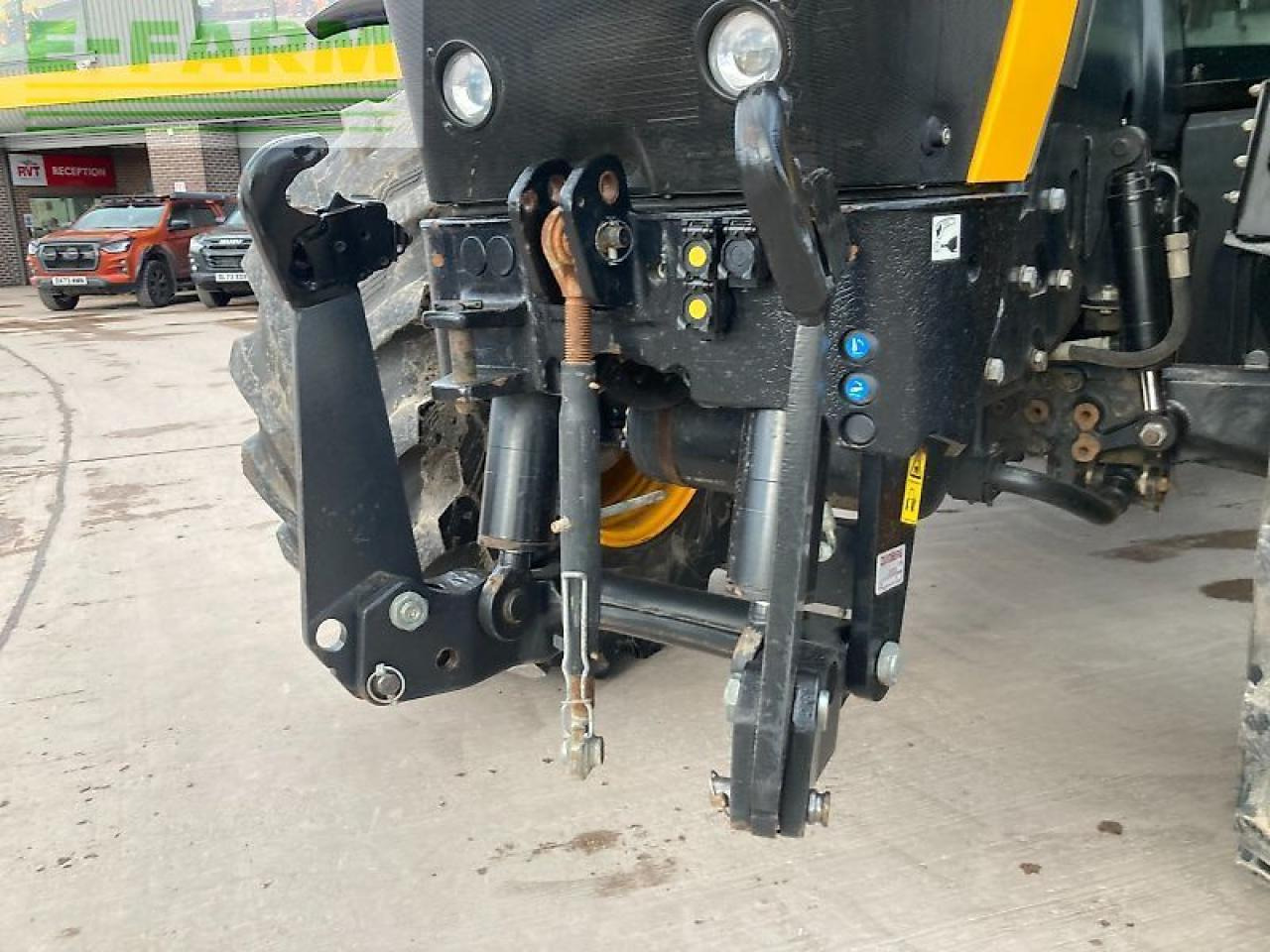 JCB 4220 - Traktor: gambar 4 JCB 4220 - Traktor: gambar 4