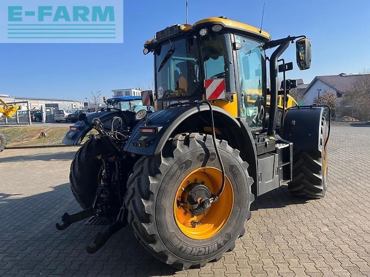 JCB 4220 fastrac - Traktor: gambar 3 JCB 4220 fastrac - Traktor: gambar 3