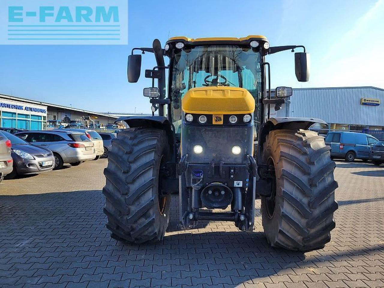 JCB 4220 fastrac - Traktor: gambar 2 JCB 4220 fastrac - Traktor: gambar 2