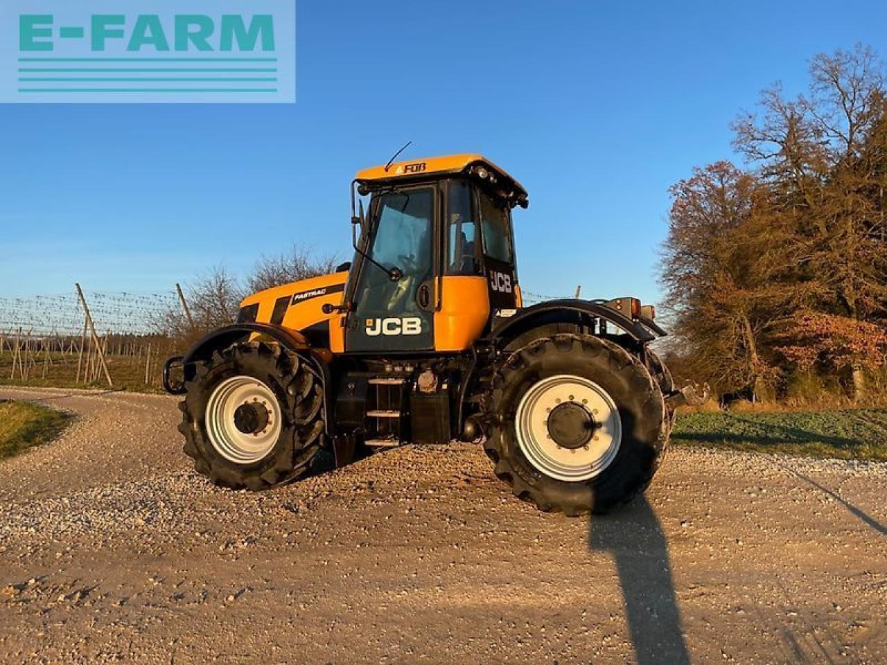 JCB fastrac 3200 - Traktor: gambar 3 JCB fastrac 3200 - Traktor: gambar 3