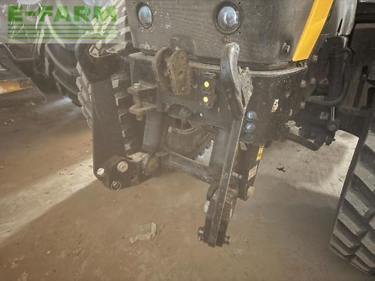 JCB fastrac 4220 - Traktor: gambar 4 JCB fastrac 4220 - Traktor: gambar 4