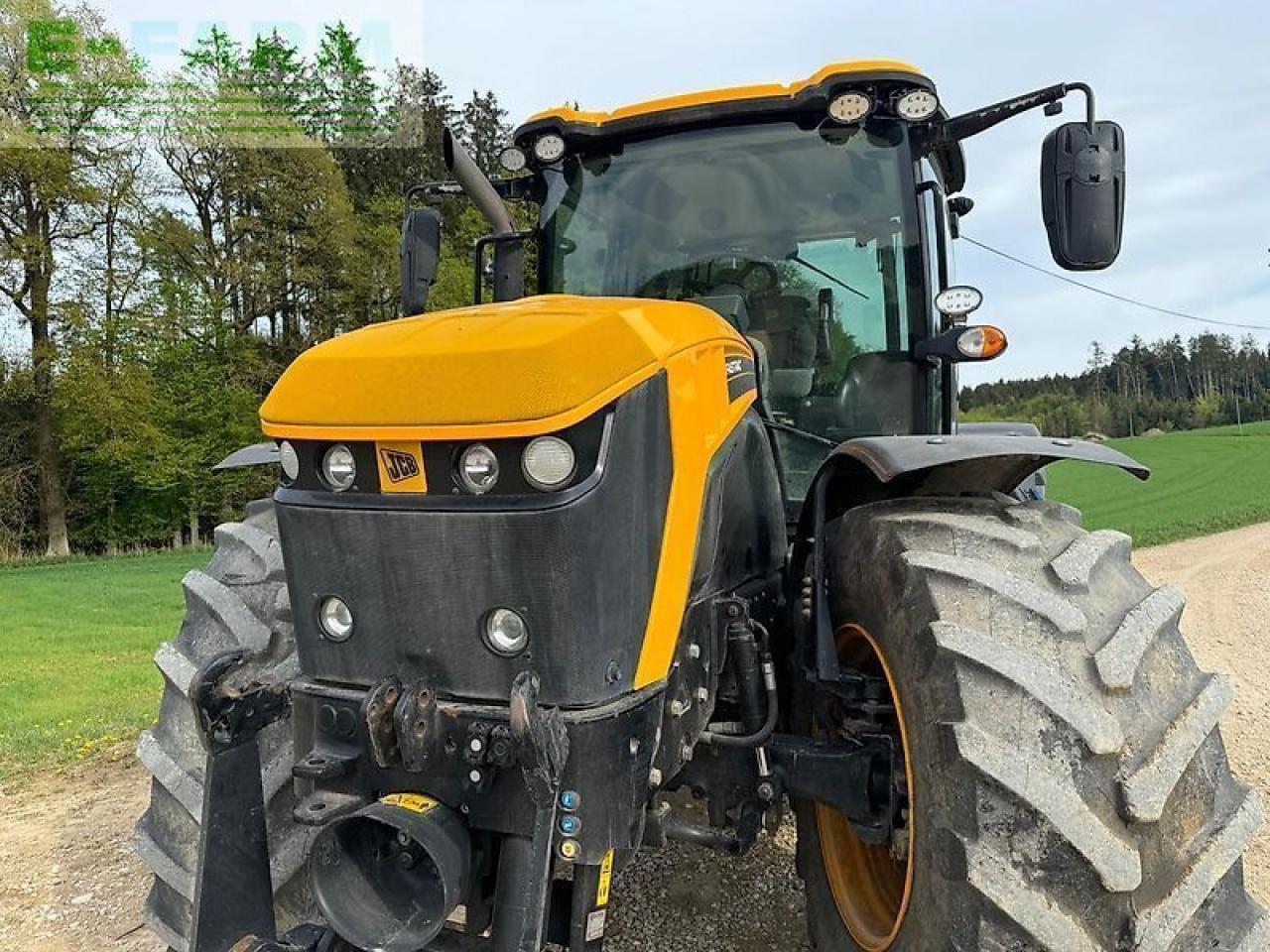 JCB fastrac 4220 - Traktor: gambar 2 JCB fastrac 4220 - Traktor: gambar 2