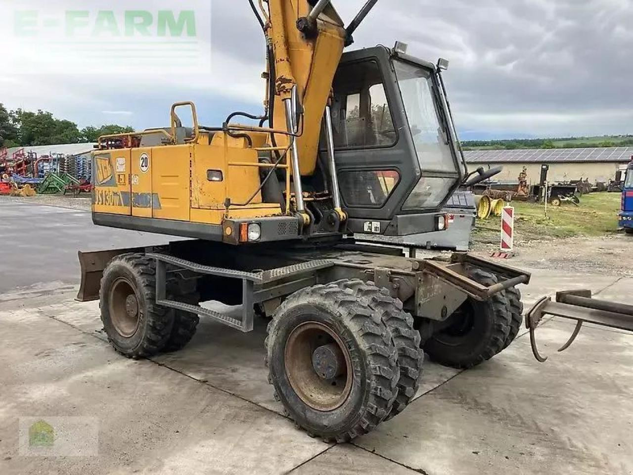 JCB js 130 w - Ekskavator roda: gambar 5 JCB js 130 w - Ekskavator roda: gambar 5