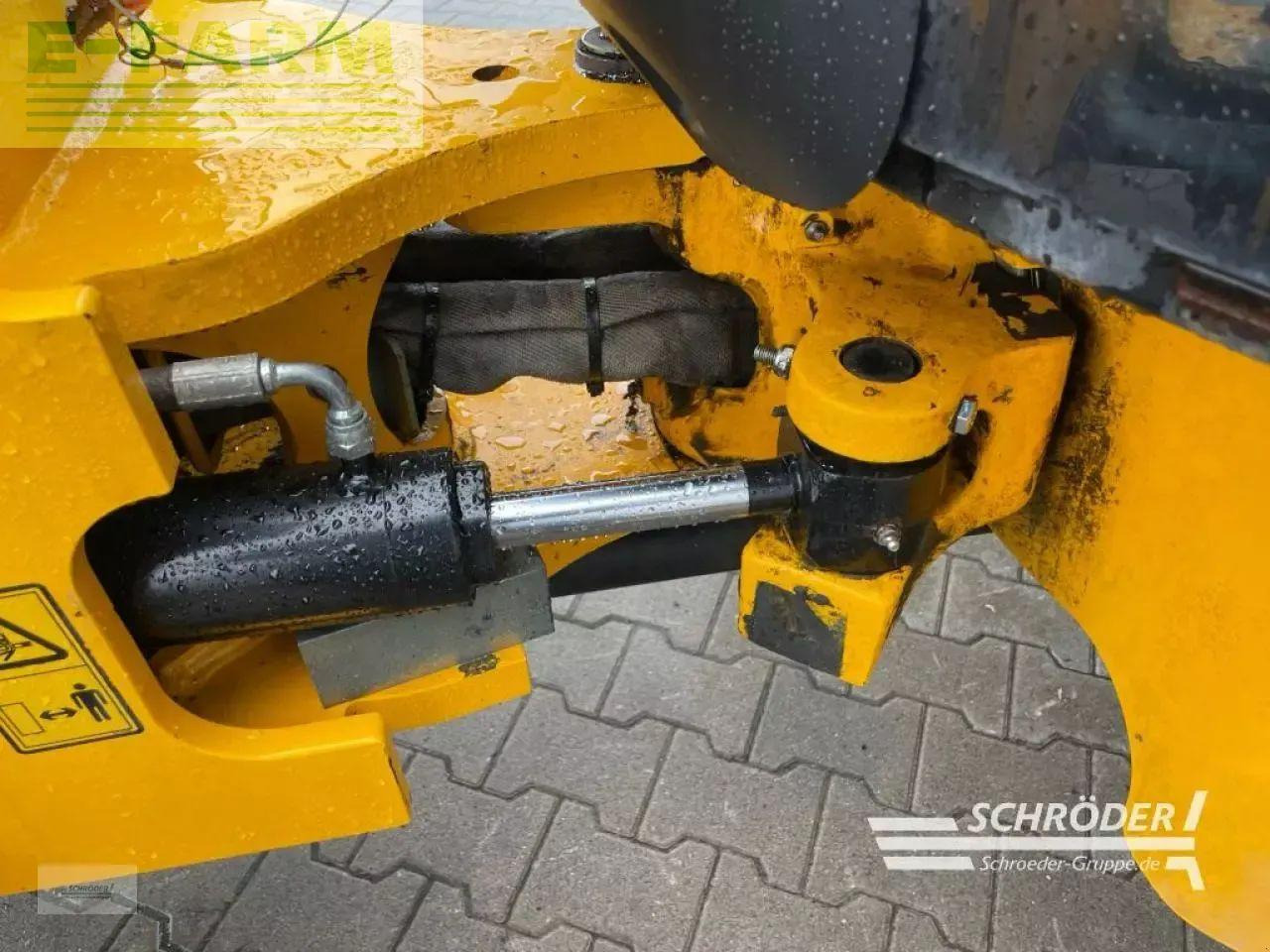Ekskavator mini JCB tm 180 agri: gambar 13