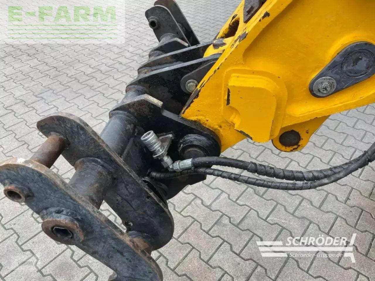 Ekskavator mini JCB tm 180 agri: gambar 8