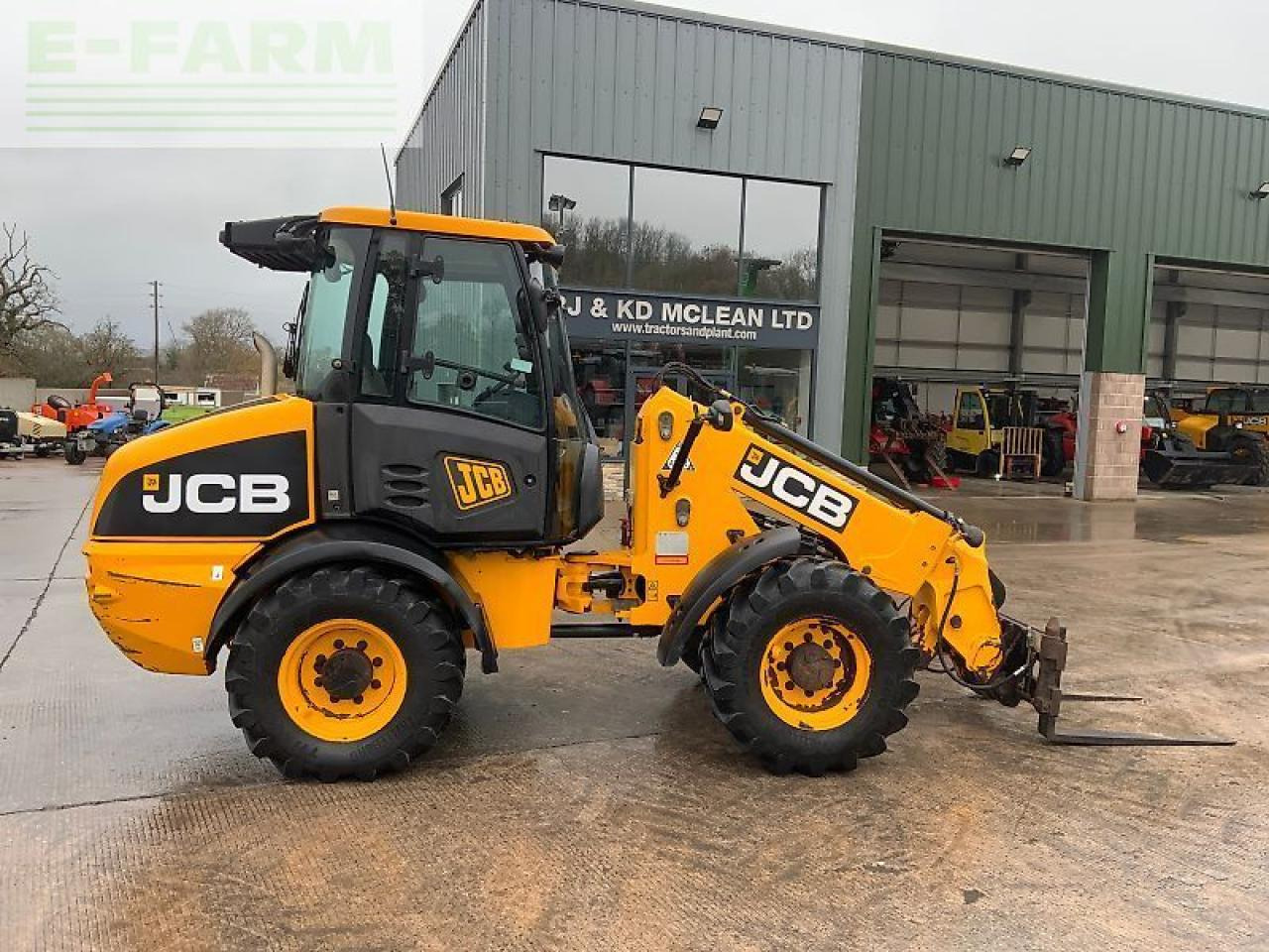 JCB tm220 agri telehandler (st25185) - Wheel loader: gambar 2 JCB tm220 agri telehandler (st25185) - Wheel loader: gambar 2