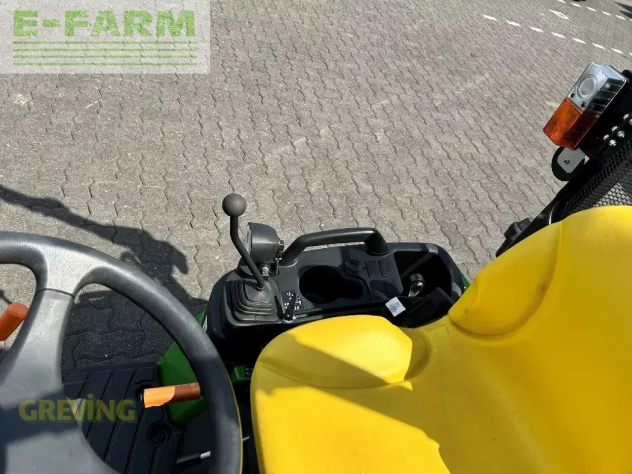 John Deere 1026r rops ind - Traktor: gambar 5 John Deere 1026r rops ind - Traktor: gambar 5