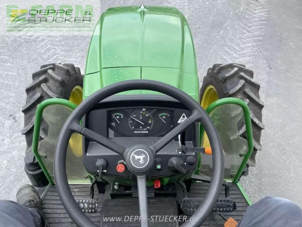 John Deere 5055e - Traktor: gambar 5 John Deere 5055e - Traktor: gambar 5