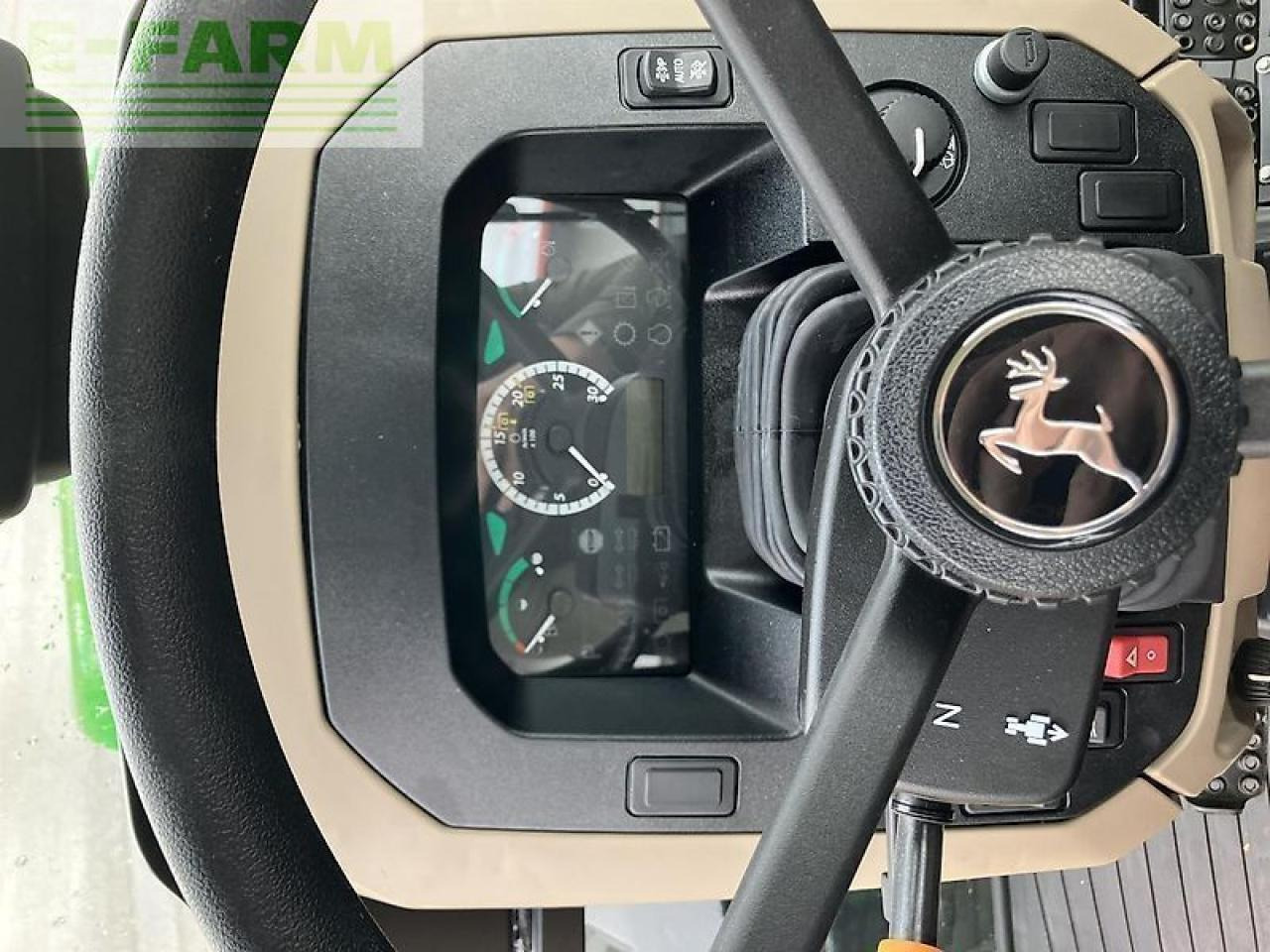 John Deere 5058e - Traktor: gambar 4 John Deere 5058e - Traktor: gambar 4