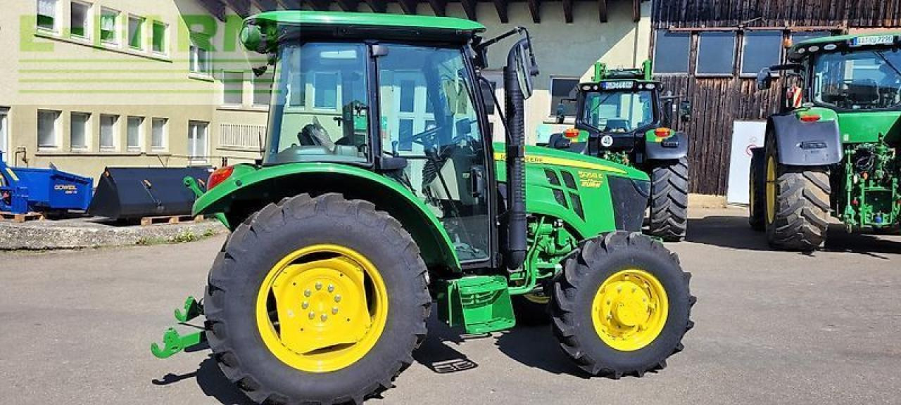 John Deere 5058e - Traktor: gambar 3 John Deere 5058e - Traktor: gambar 3
