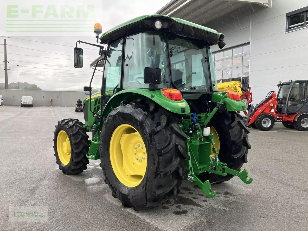 John Deere 5067e - Traktor: gambar 4 John Deere 5067e - Traktor: gambar 4