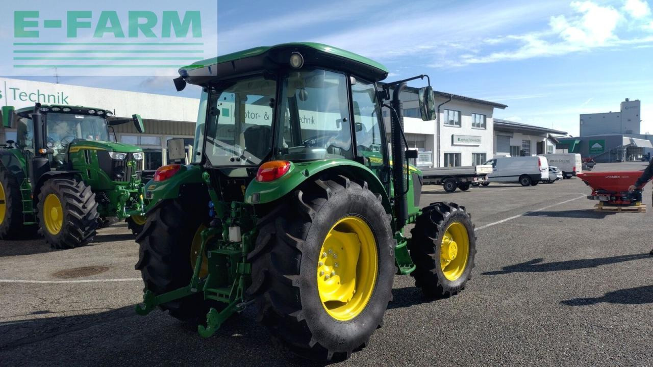 John Deere 5067e - Traktor: gambar 3 John Deere 5067e - Traktor: gambar 3