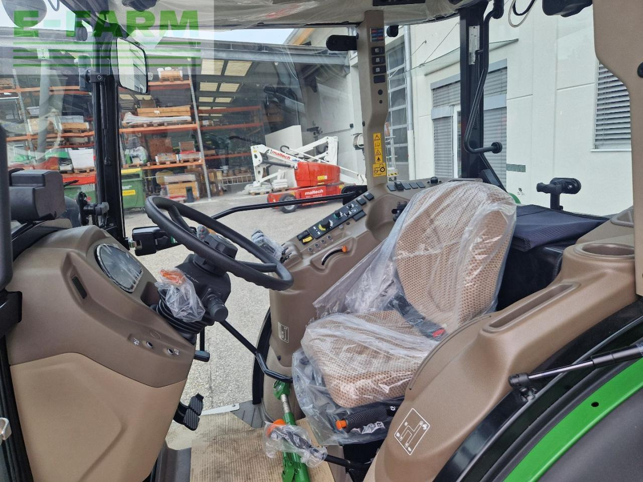 Traktor John Deere 5075 GF: gambar 14