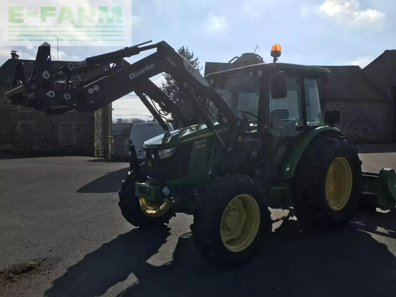 John Deere 5075 e 24/12 - Traktor: gambar 2 John Deere 5075 e 24/12 - Traktor: gambar 2