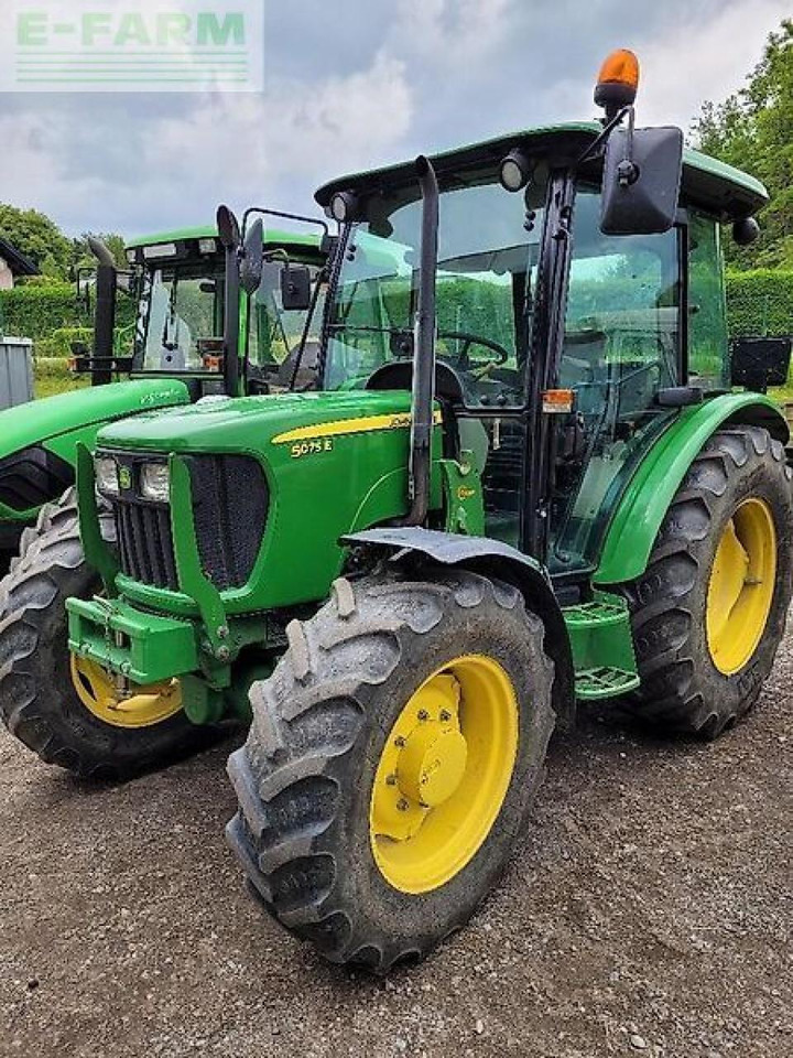 John Deere 5075 e - Traktor: gambar 1 John Deere 5075 e - Traktor: gambar 1