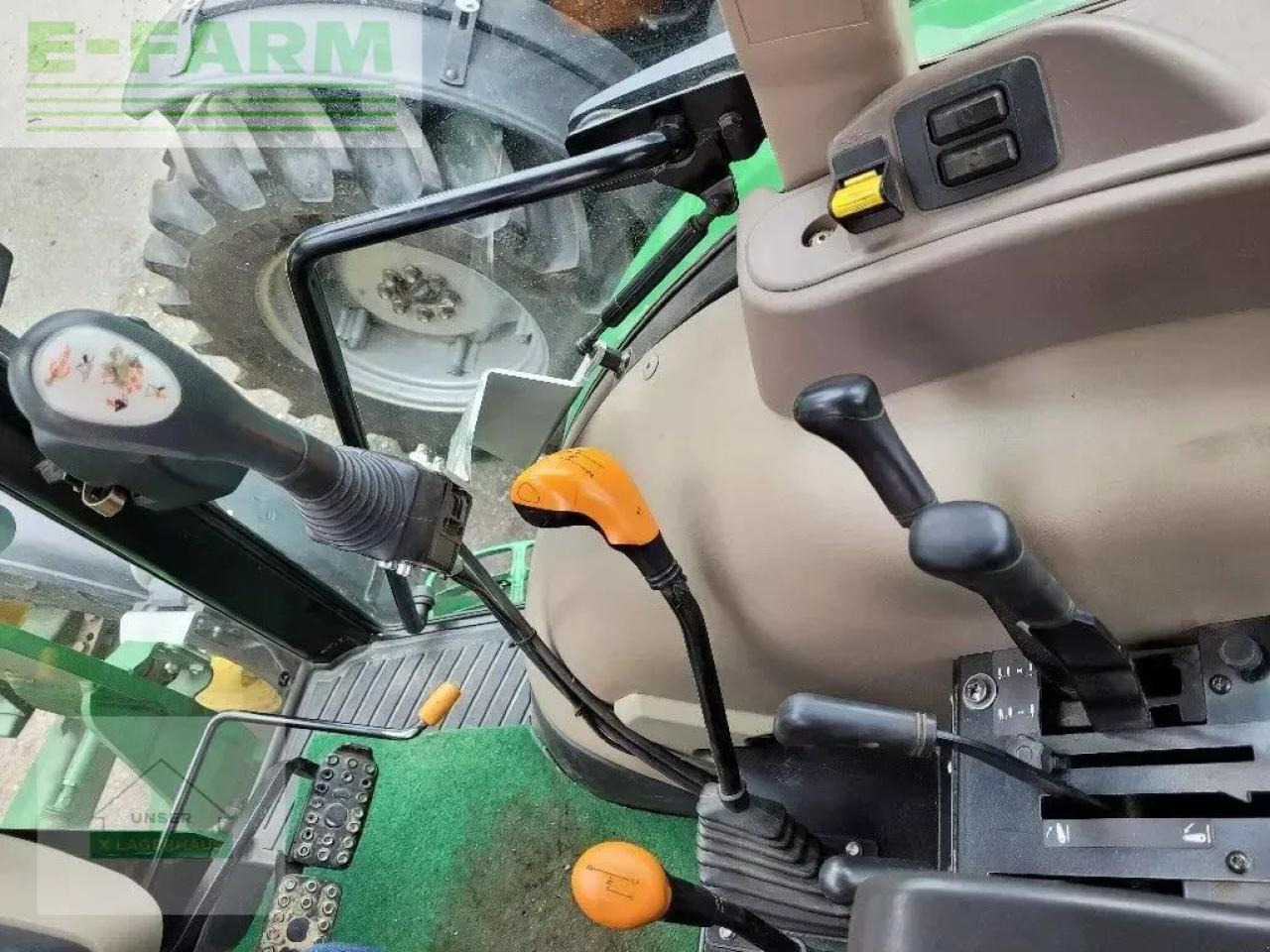 John Deere 5075 e - Traktor: gambar 5 John Deere 5075 e - Traktor: gambar 5