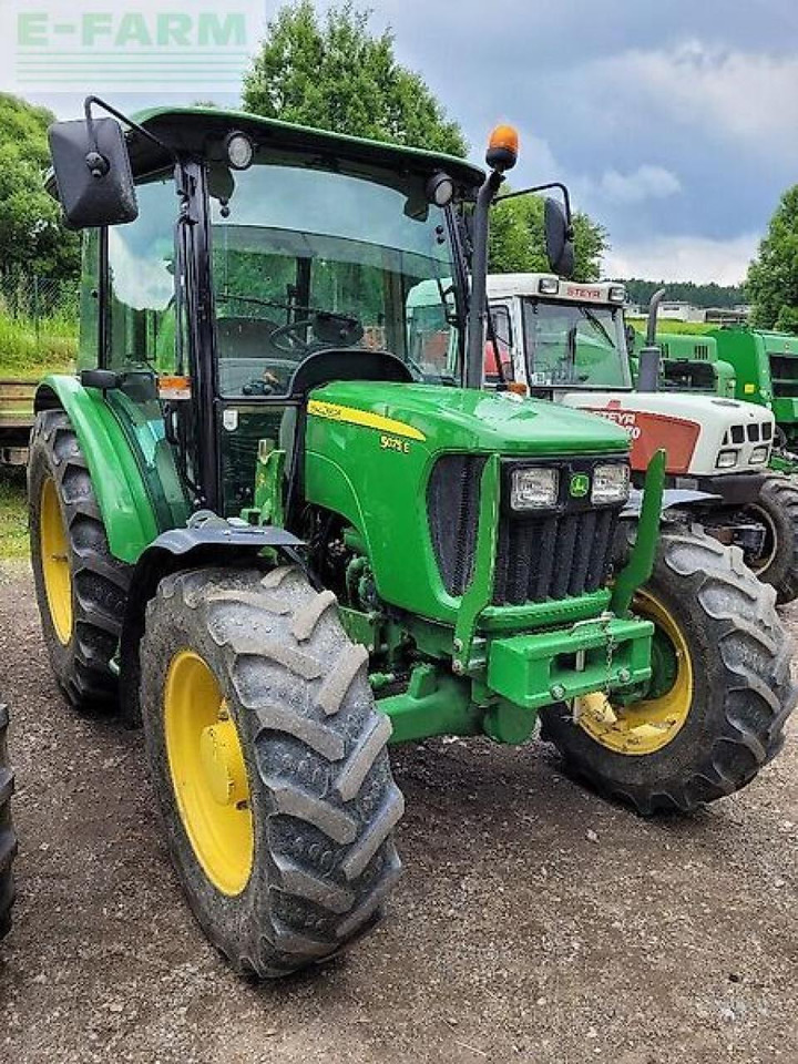 John Deere 5075 e - Traktor: gambar 2 John Deere 5075 e - Traktor: gambar 2