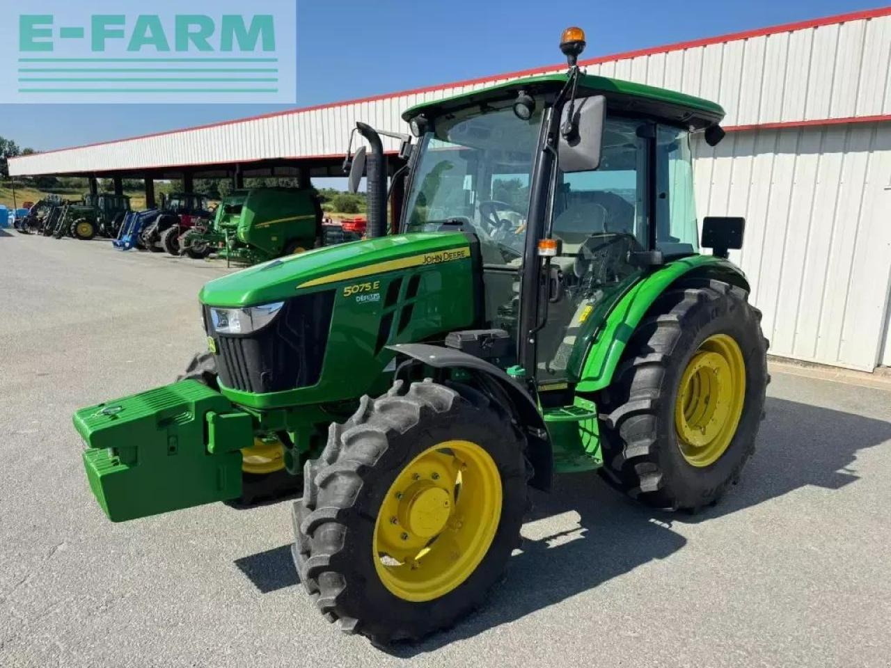 John Deere 5075e - Traktor: gambar 2 John Deere 5075e - Traktor: gambar 2