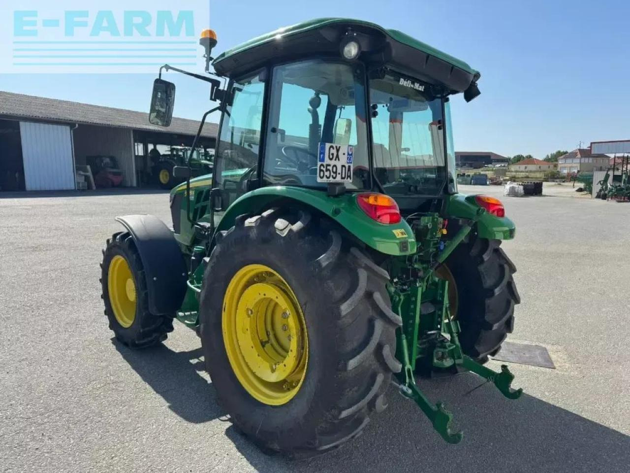 John Deere 5075e - Traktor: gambar 4 John Deere 5075e - Traktor: gambar 4