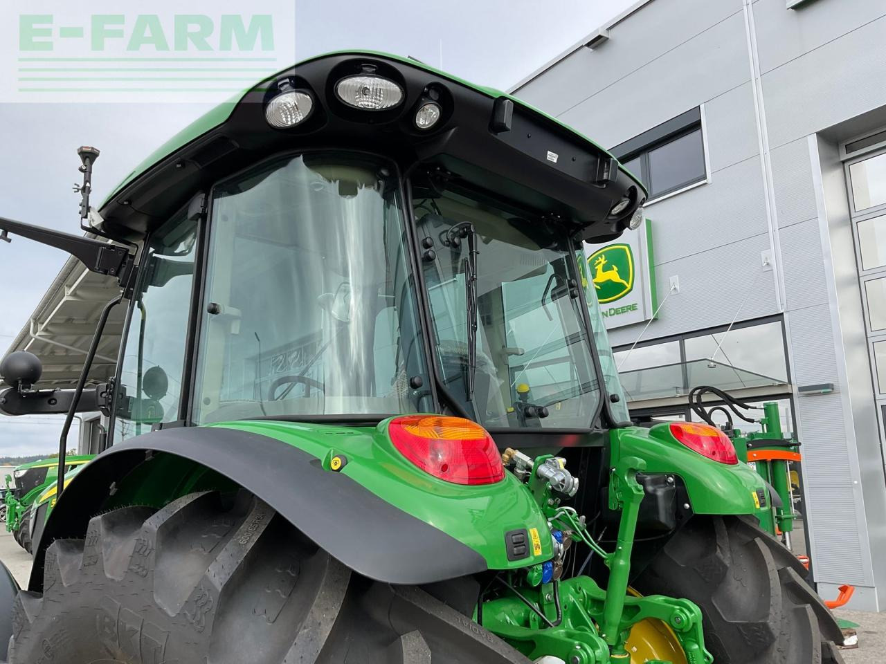 Traktor John Deere 5095M: gambar 19