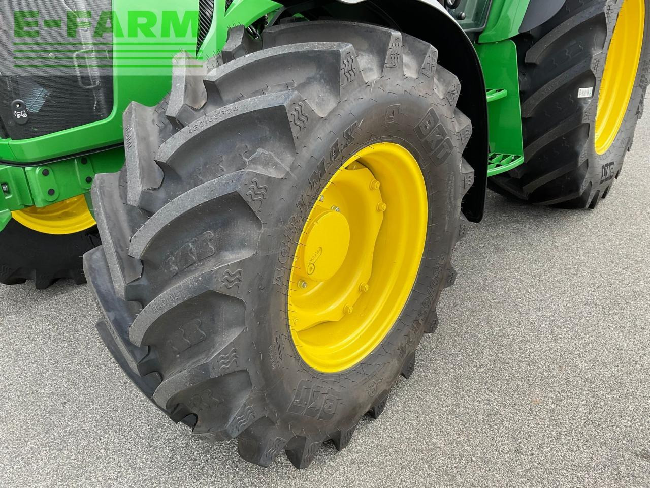 Traktor John Deere 5095M: gambar 26