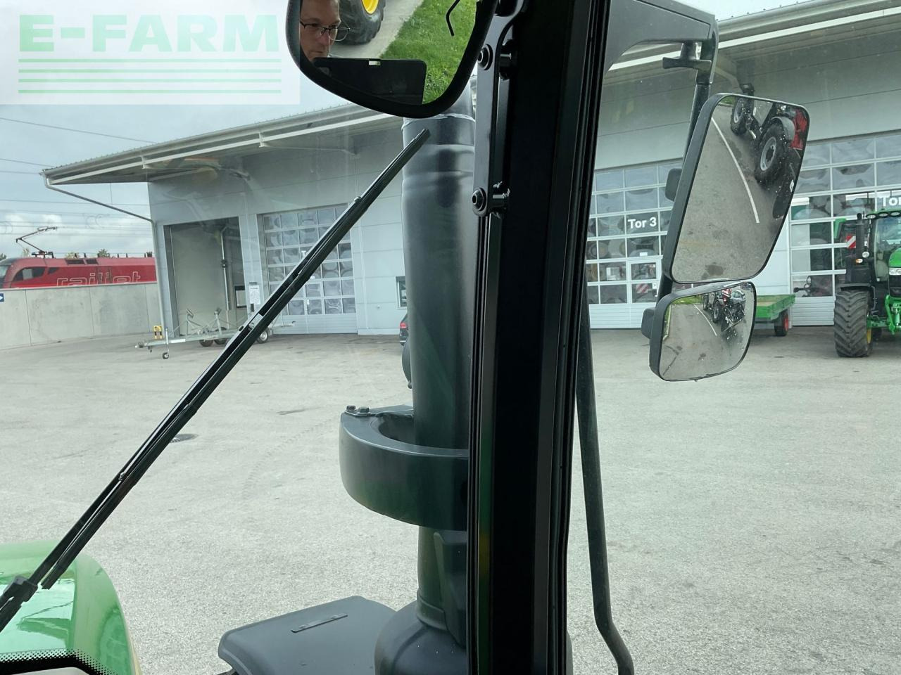 Traktor John Deere 5095M: gambar 21