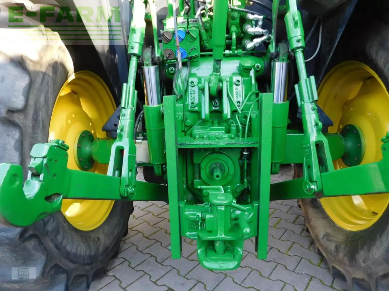 John Deere 5100r - Traktor: gambar 4 John Deere 5100r - Traktor: gambar 4