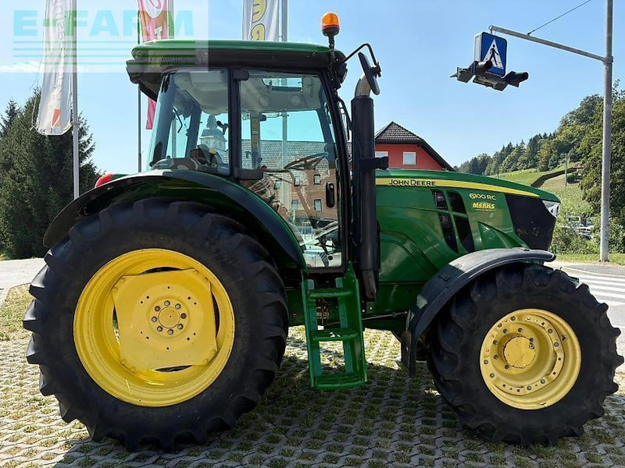 Traktor John Deere 6100rc: gambar 7 Traktor John Deere 6100rc: gambar 7