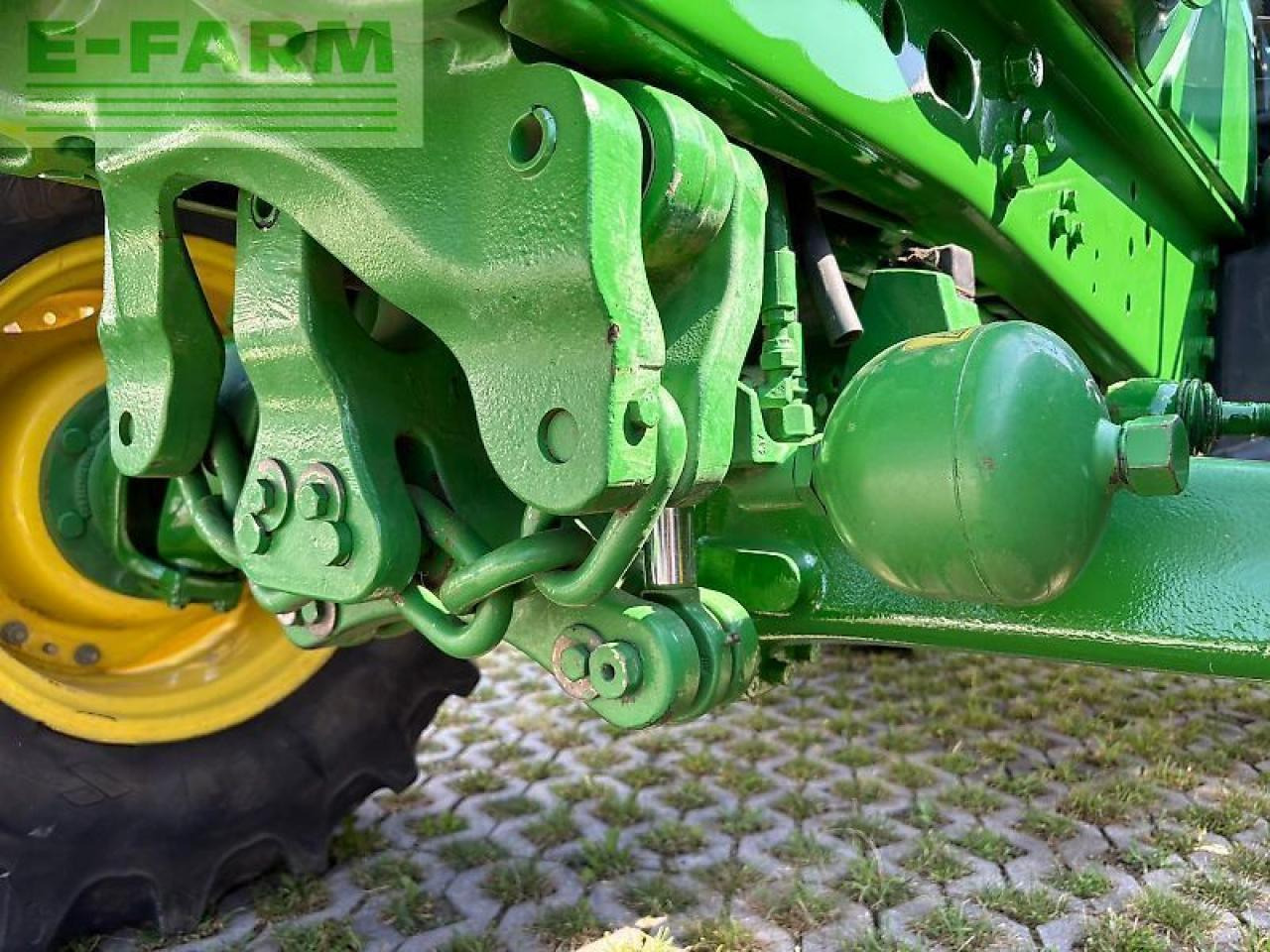 Traktor John Deere 6100rc: gambar 11 Traktor John Deere 6100rc: gambar 11