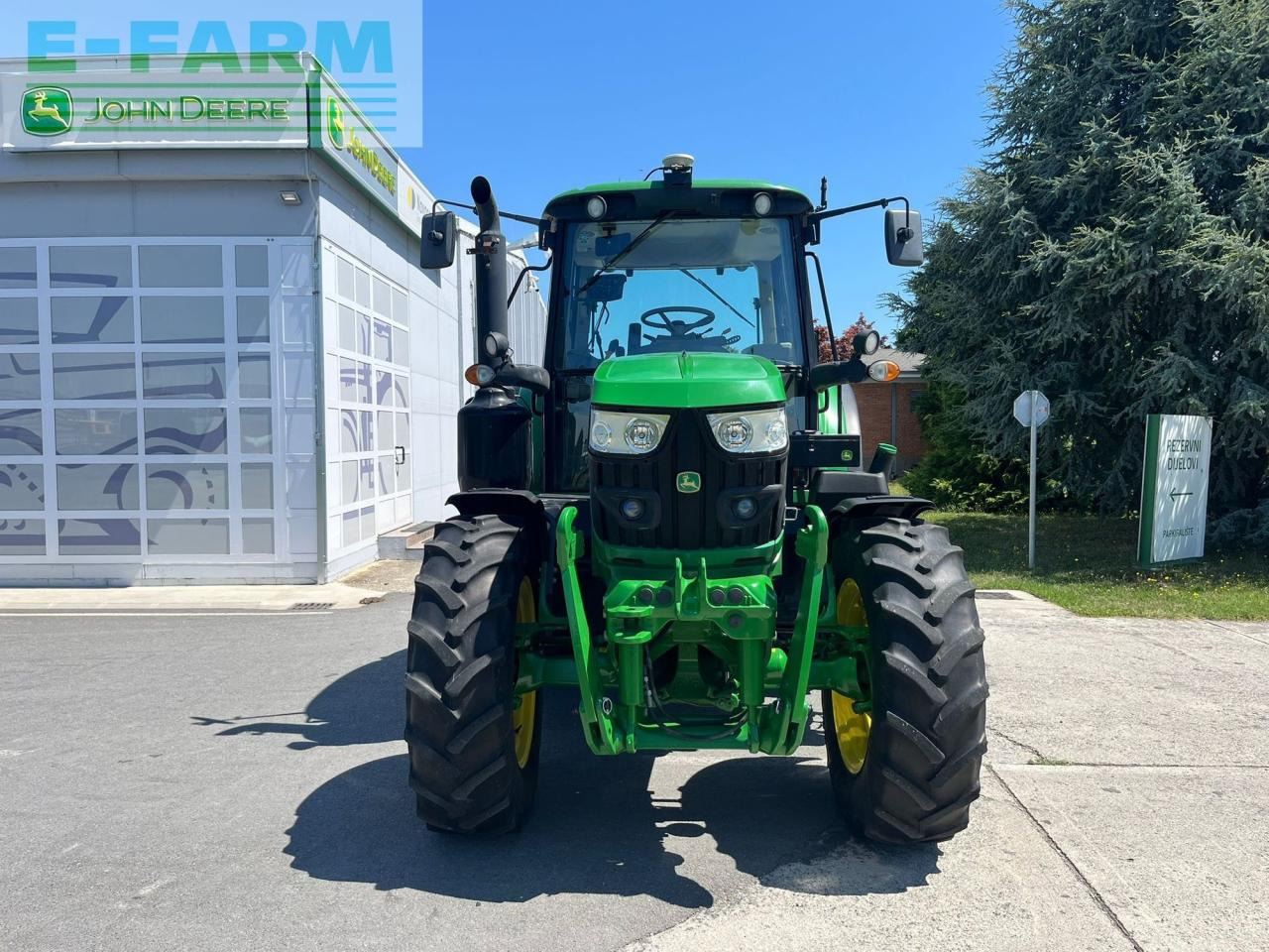 John Deere 6110M - Traktor: gambar 3 John Deere 6110M - Traktor: gambar 3