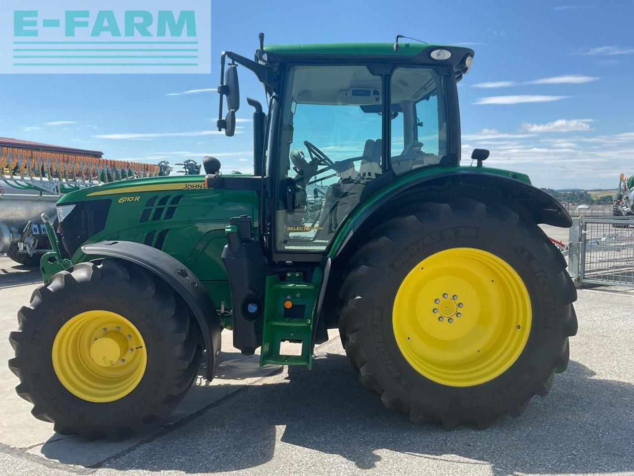 John Deere 6110R - Traktor: gambar 2 John Deere 6110R - Traktor: gambar 2
