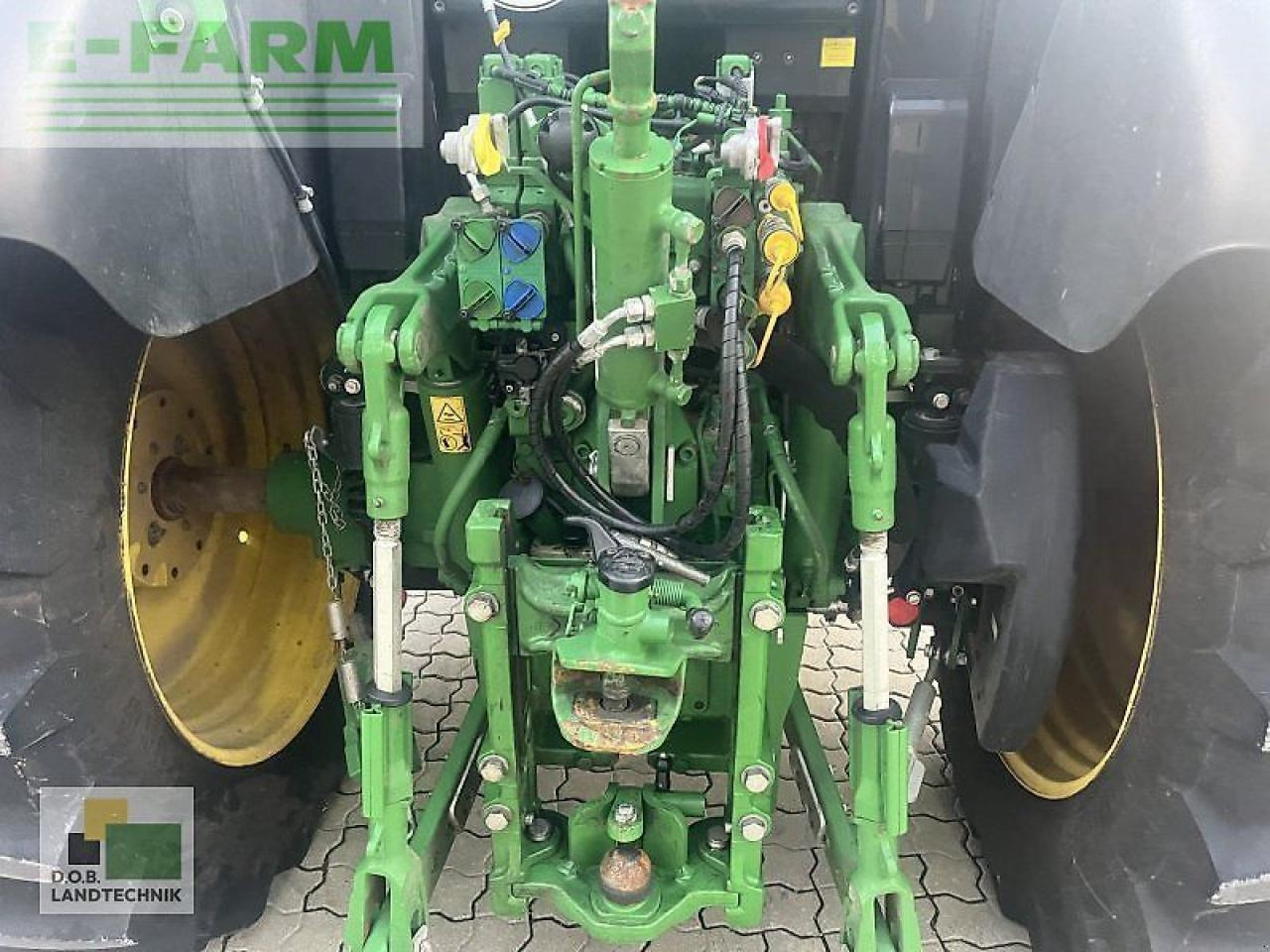 John Deere 6110m - Traktor: gambar 5 John Deere 6110m - Traktor: gambar 5