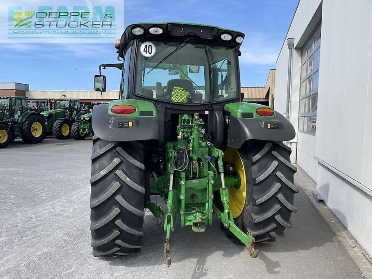 Traktor John Deere 6110r: gambar 13