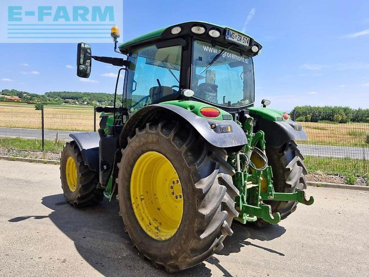 John Deere 6110r - Traktor: gambar 4 John Deere 6110r - Traktor: gambar 4