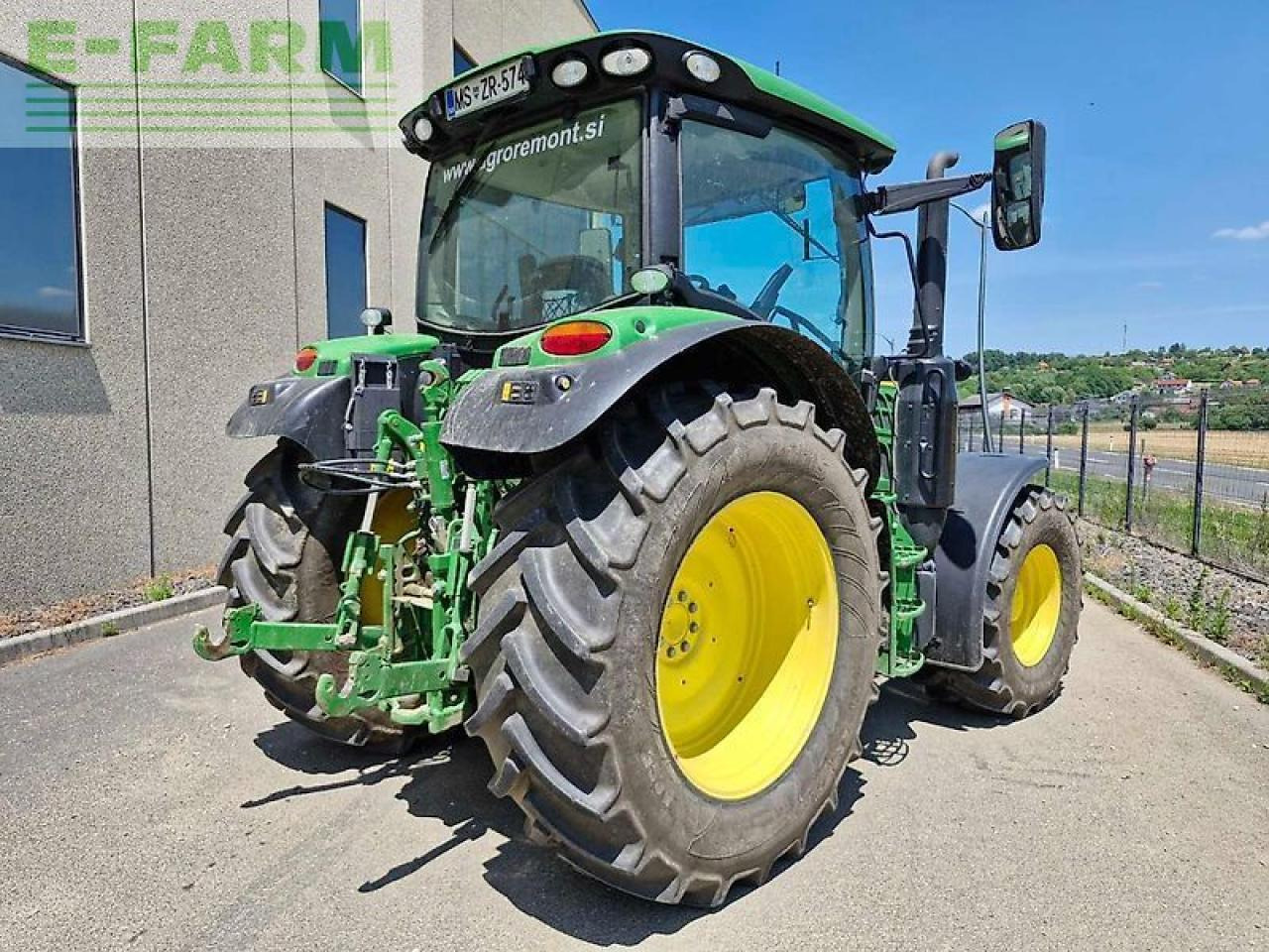 John Deere 6110r - Traktor: gambar 3 John Deere 6110r - Traktor: gambar 3