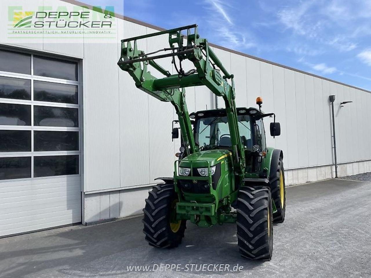 Traktor John Deere 6110r: gambar 16