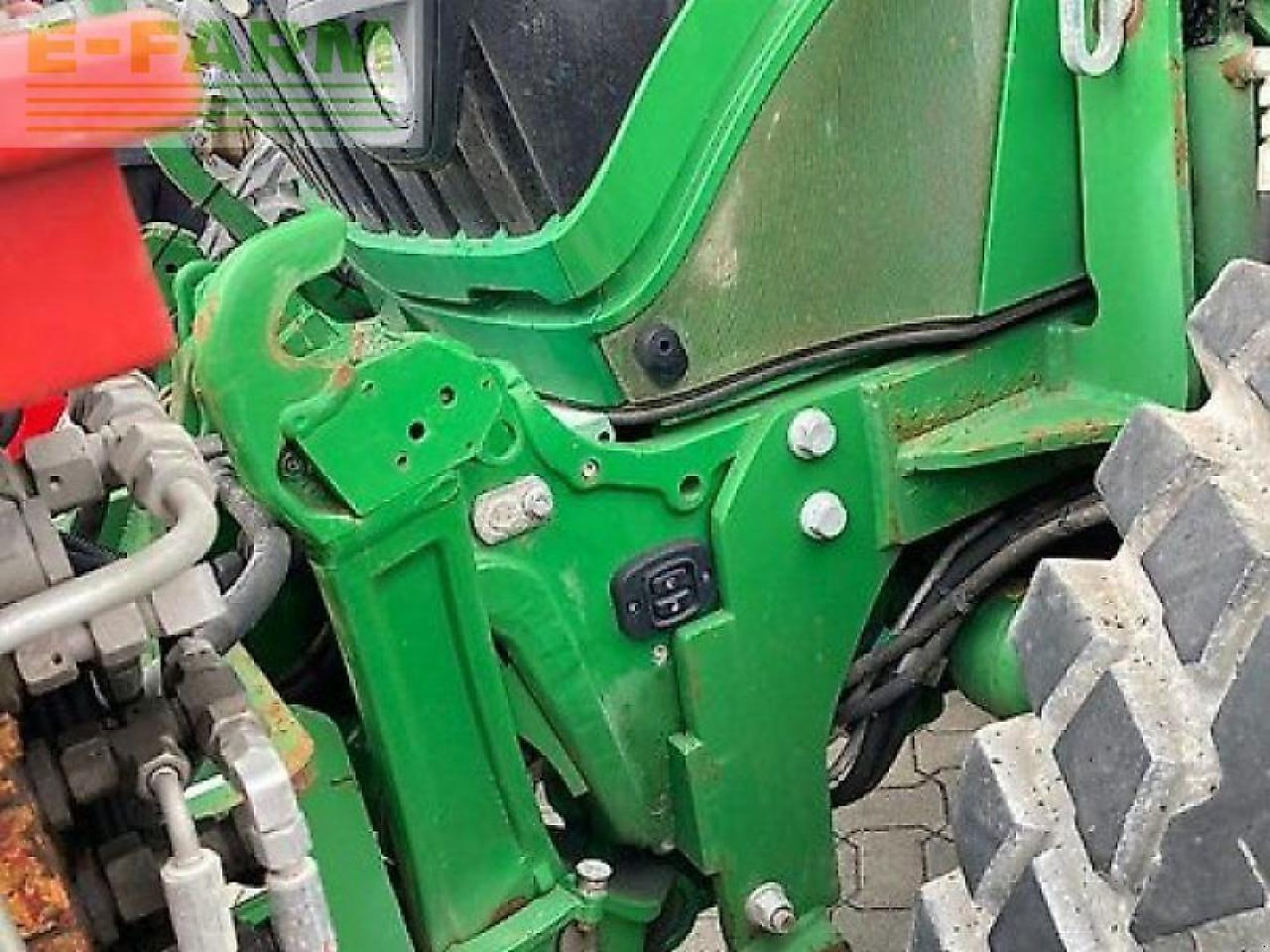 Traktor John Deere 6110r kommunal: gambar 9