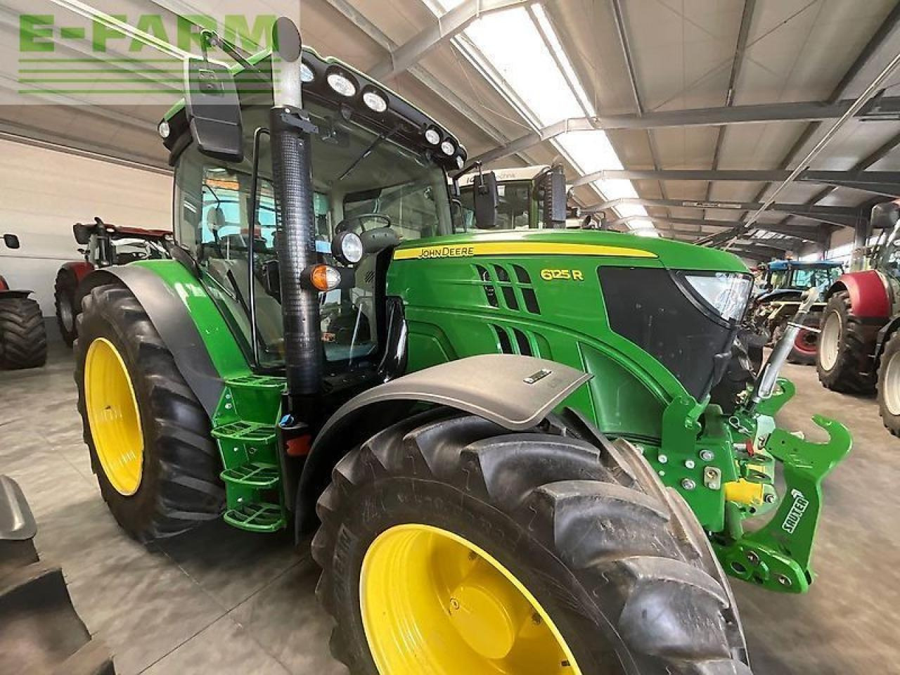 John Deere 6125 r - Traktor: gambar 3 John Deere 6125 r - Traktor: gambar 3