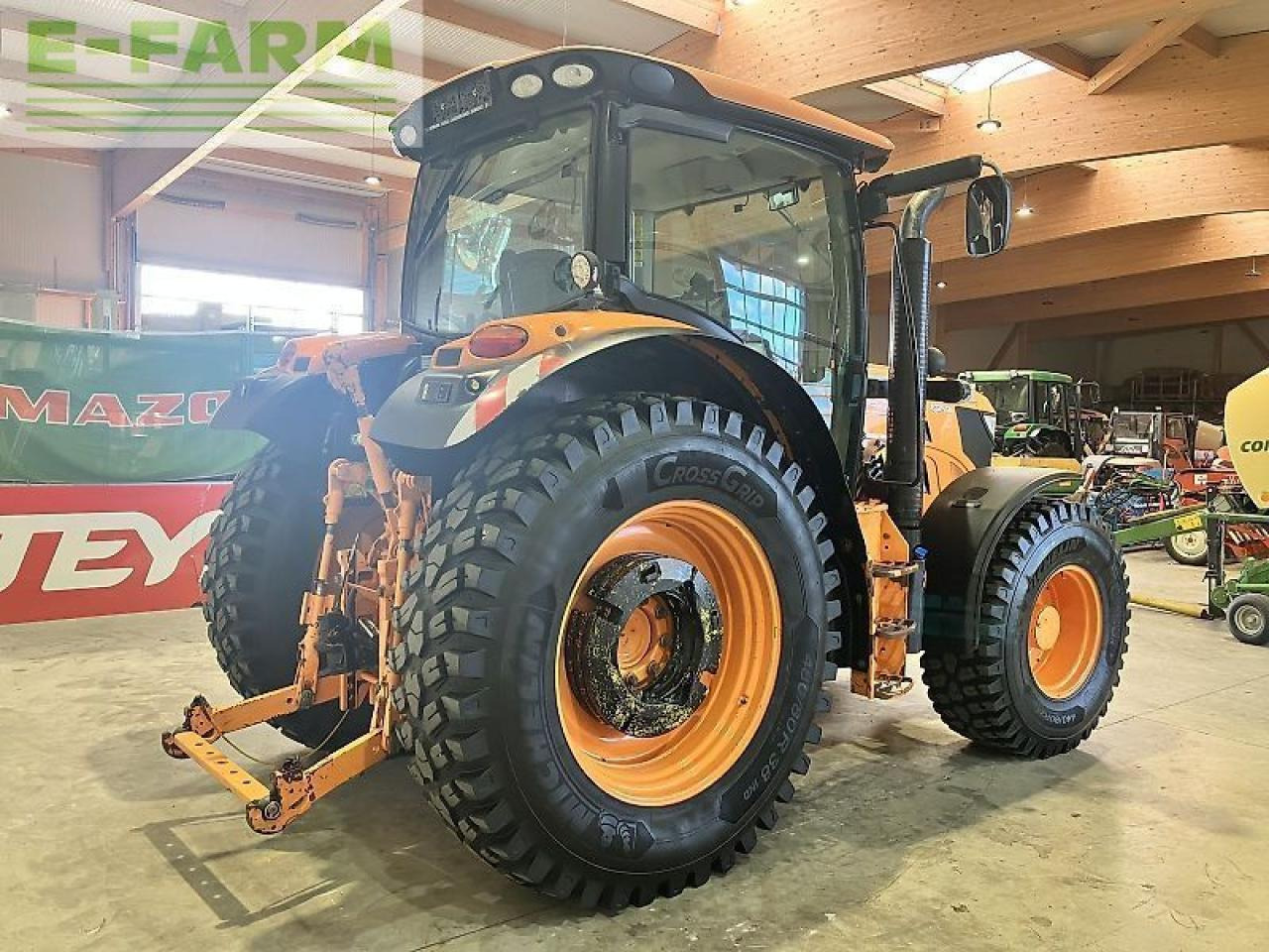 John Deere 6125r - Traktor: gambar 3 John Deere 6125r - Traktor: gambar 3