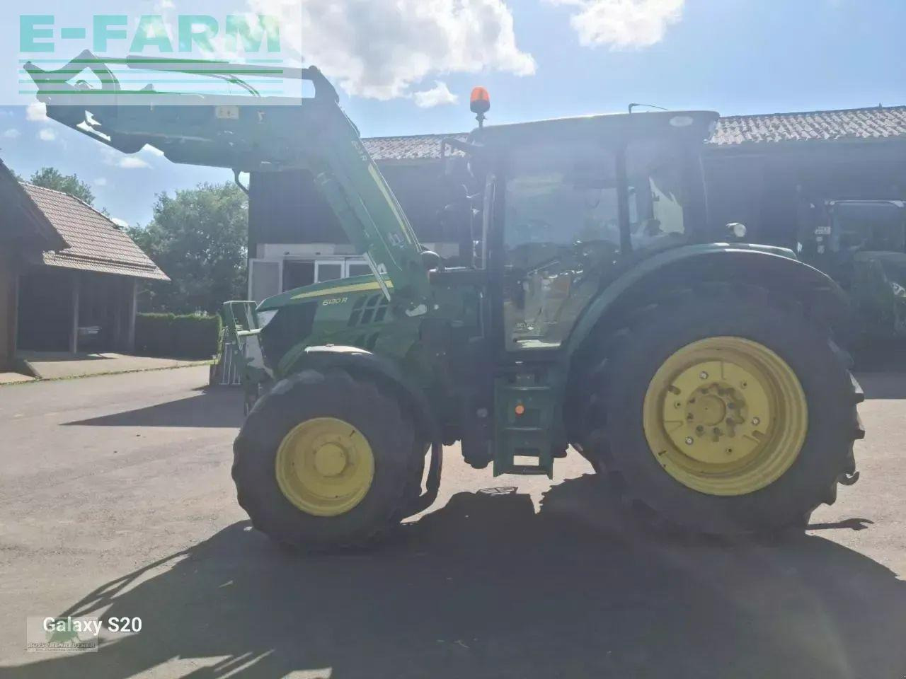 John Deere 6130r - Traktor: gambar 3 John Deere 6130r - Traktor: gambar 3