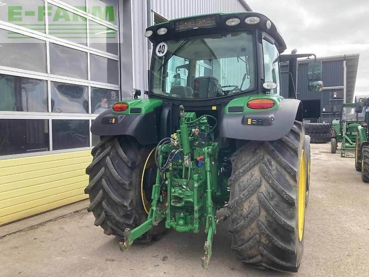 John Deere 6130r - Traktor: gambar 4 John Deere 6130r - Traktor: gambar 4