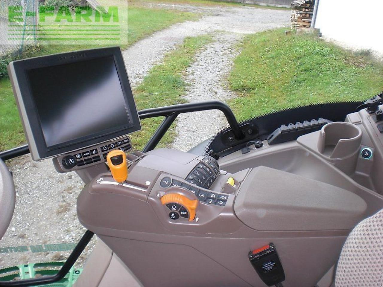 John Deere 6130r - Traktor: gambar 5 John Deere 6130r - Traktor: gambar 5