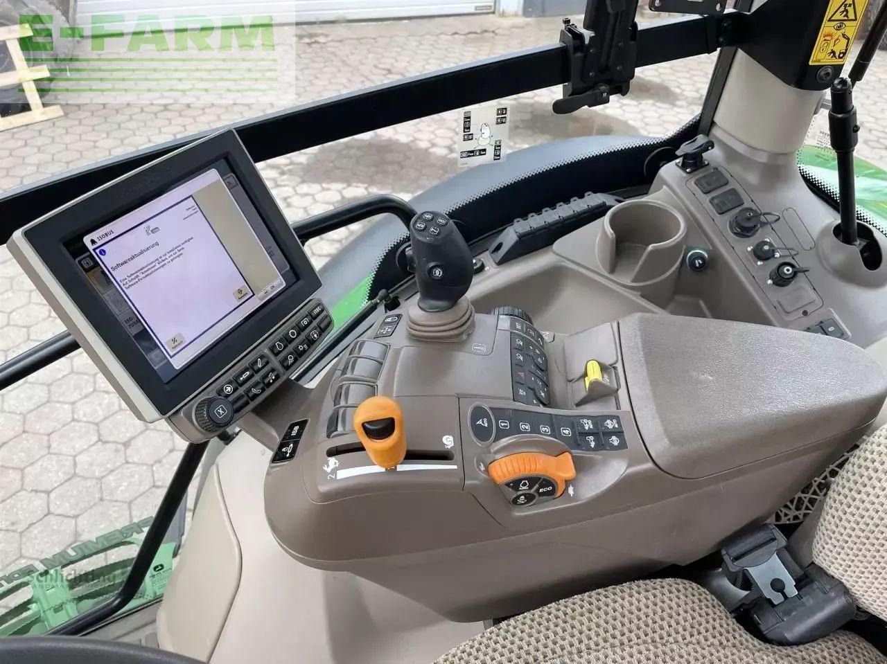 Traktor John Deere 6130r: gambar 11