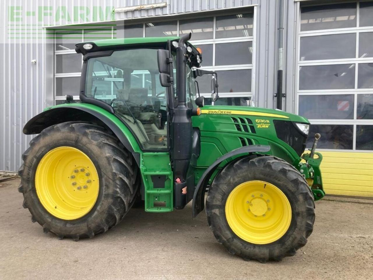 John Deere 6130r - Traktor: gambar 1 John Deere 6130r - Traktor: gambar 1